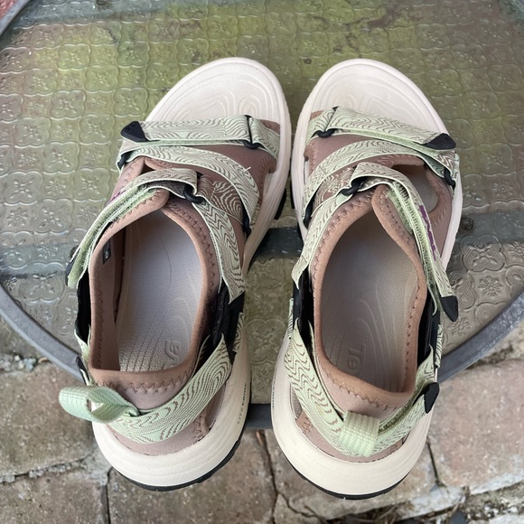 Teva Grandview Max Hiking Sandals Size 9 - Picture 10 of 10